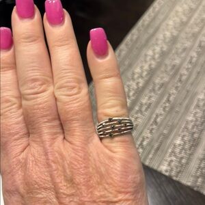 Elegant Silver Band Ring